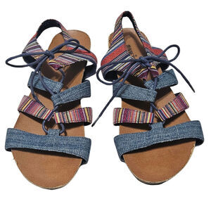 Minnetonka Boho Denim Effie Gladiator Flat Sandals Ghilli Tribal Stripes Size 11